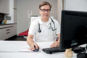 Hausarzt-Aarau-West-Dr-Reto-JD-Keller